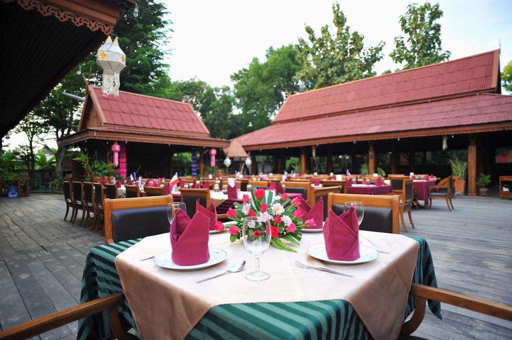Maeyom Palace Hotel Phrae Luaran gambar