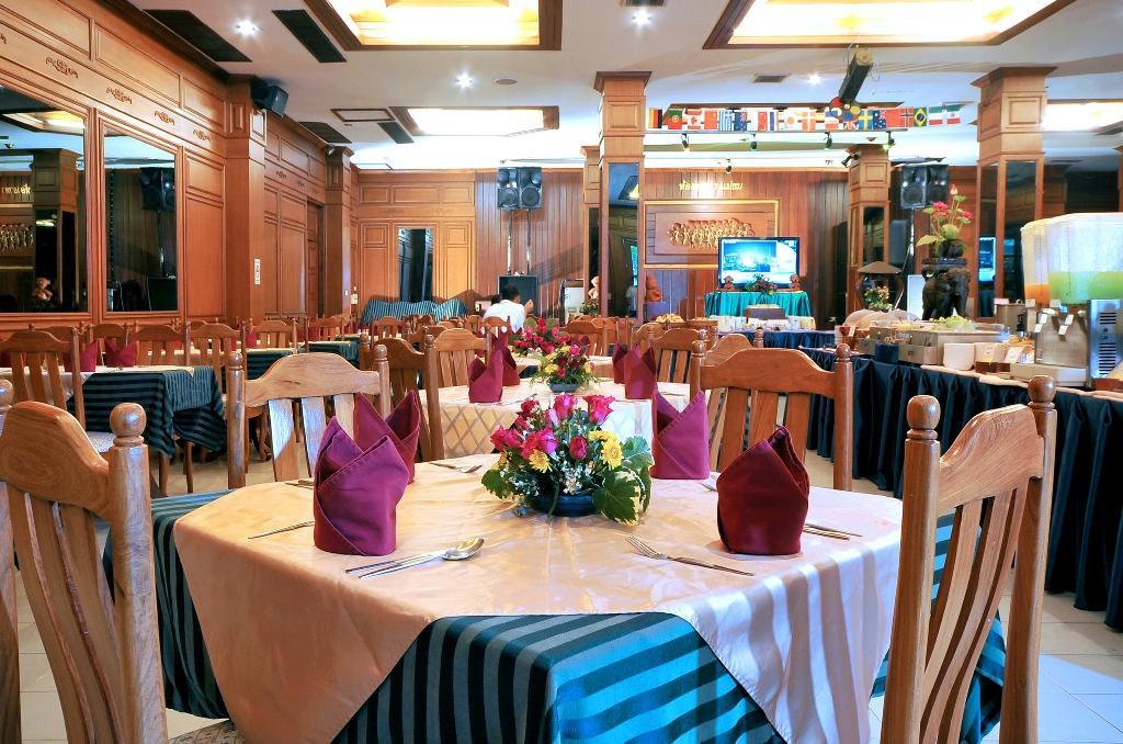 Maeyom Palace Hotel Phrae Luaran gambar