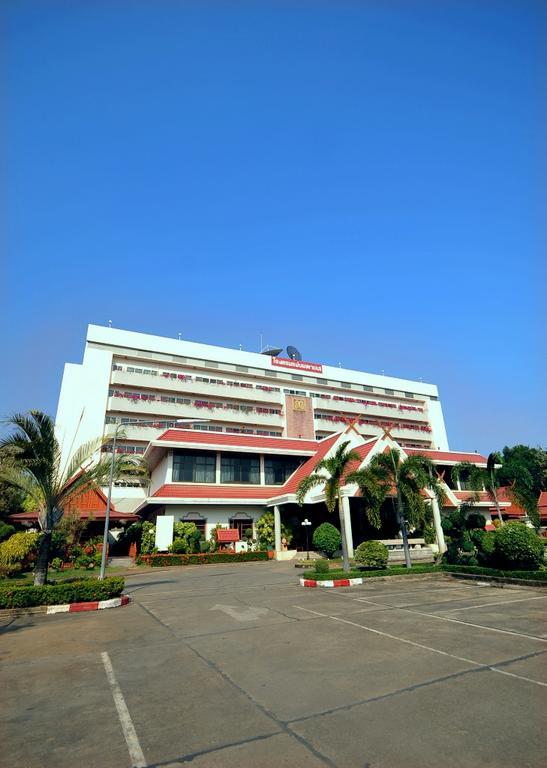 Maeyom Palace Hotel Phrae Luaran gambar