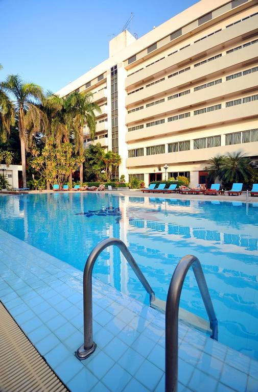 Maeyom Palace Hotel Phrae Luaran gambar